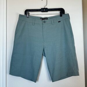 Travis Matthew Shorts size 34